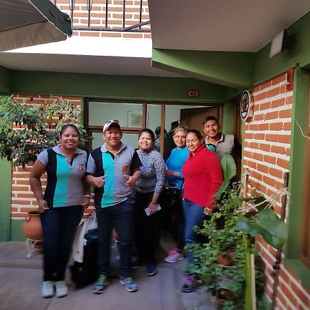 Hostel Buen Descanso Sucre Buitenkant foto