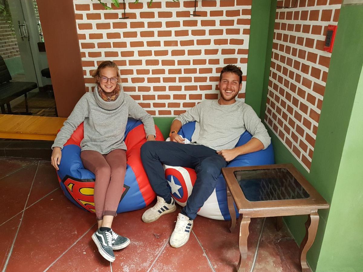 Hostel Buen Descanso Sucre Buitenkant foto